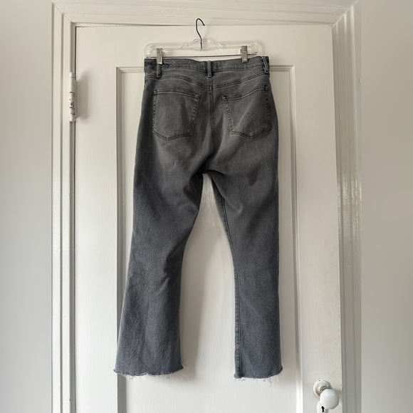 Loft gray jeans kick crop style - Picture 3 of 3